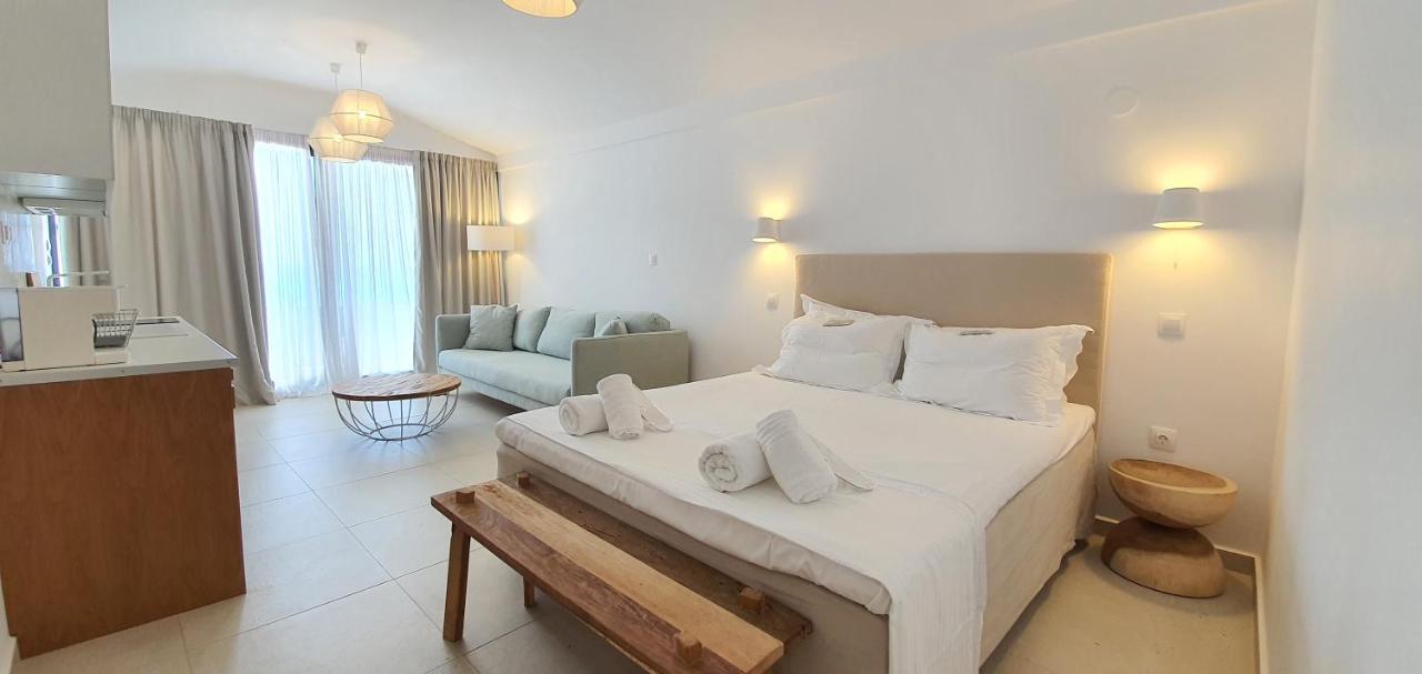Thea Suites Nea Kallikrateia Exteriér fotografie
